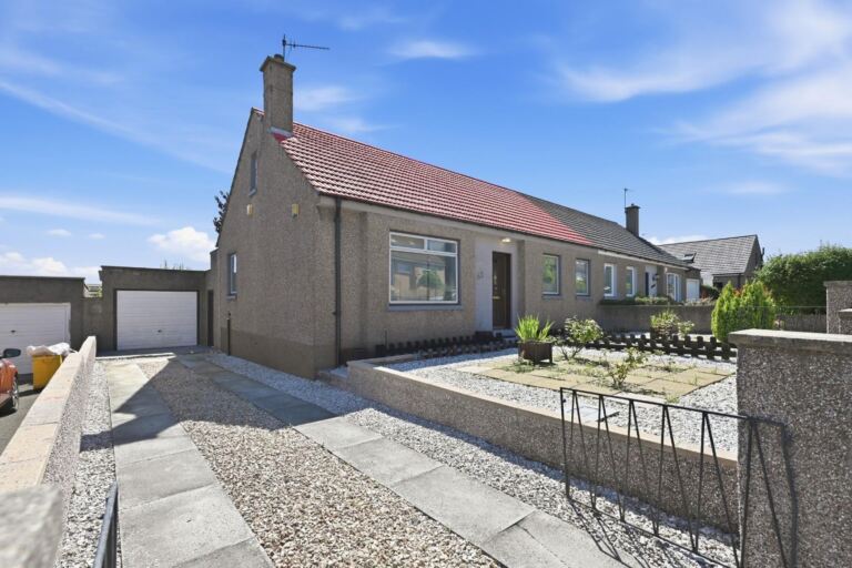 Forth Park Gardens, Kirkcaldy, KY2