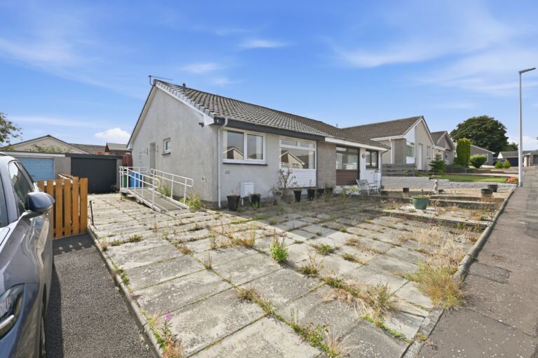 Manse Road, Kinghorn, KY3